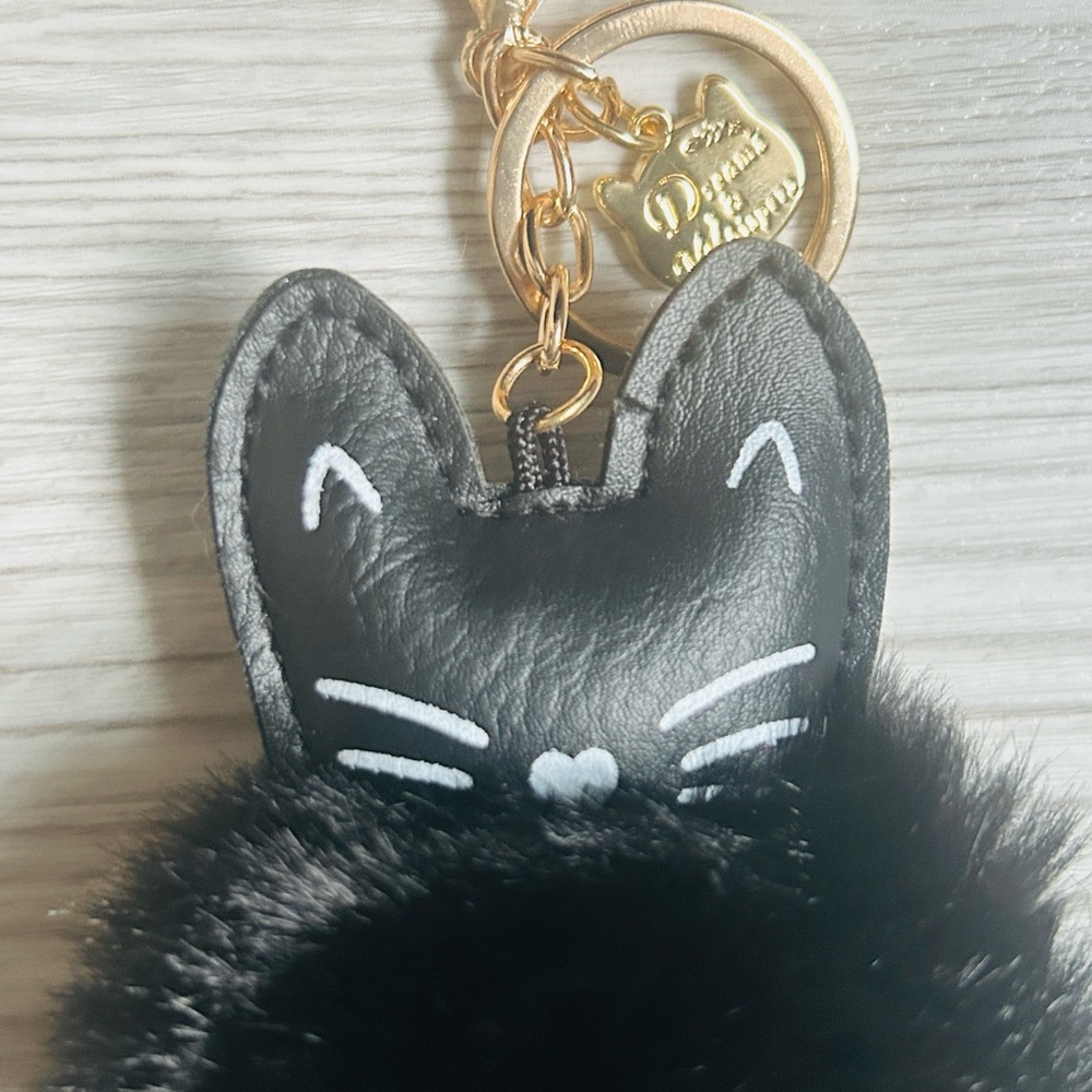 🐈‍⬛ Plush Kitty Cat Charm Keychain Faux Rabbit Fur Black NWT - Picture 7 of 9